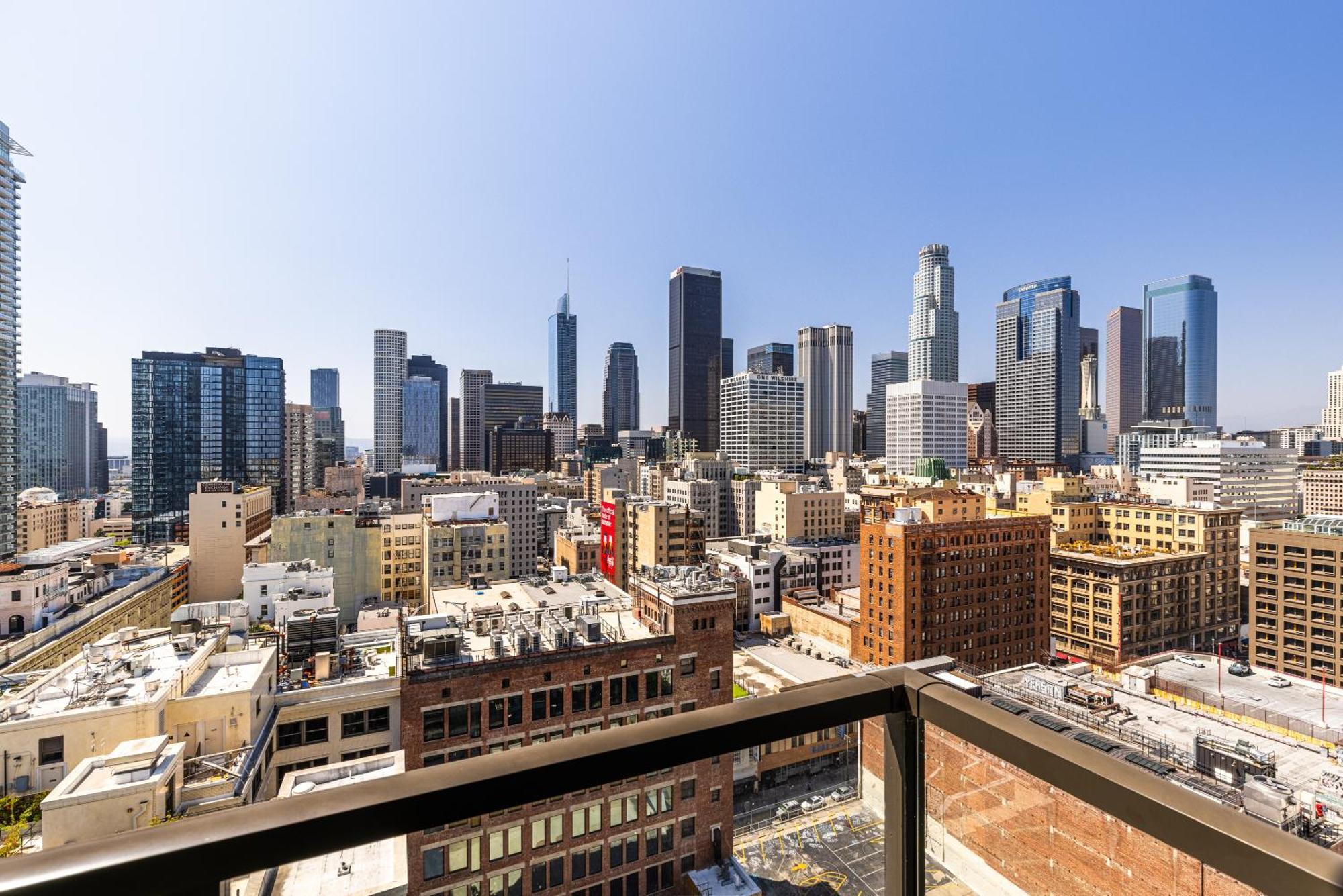 Top Floor High Rise 3 Bed Dtla Skyscraper Penthouse Лос Анджелис Екстериор снимка